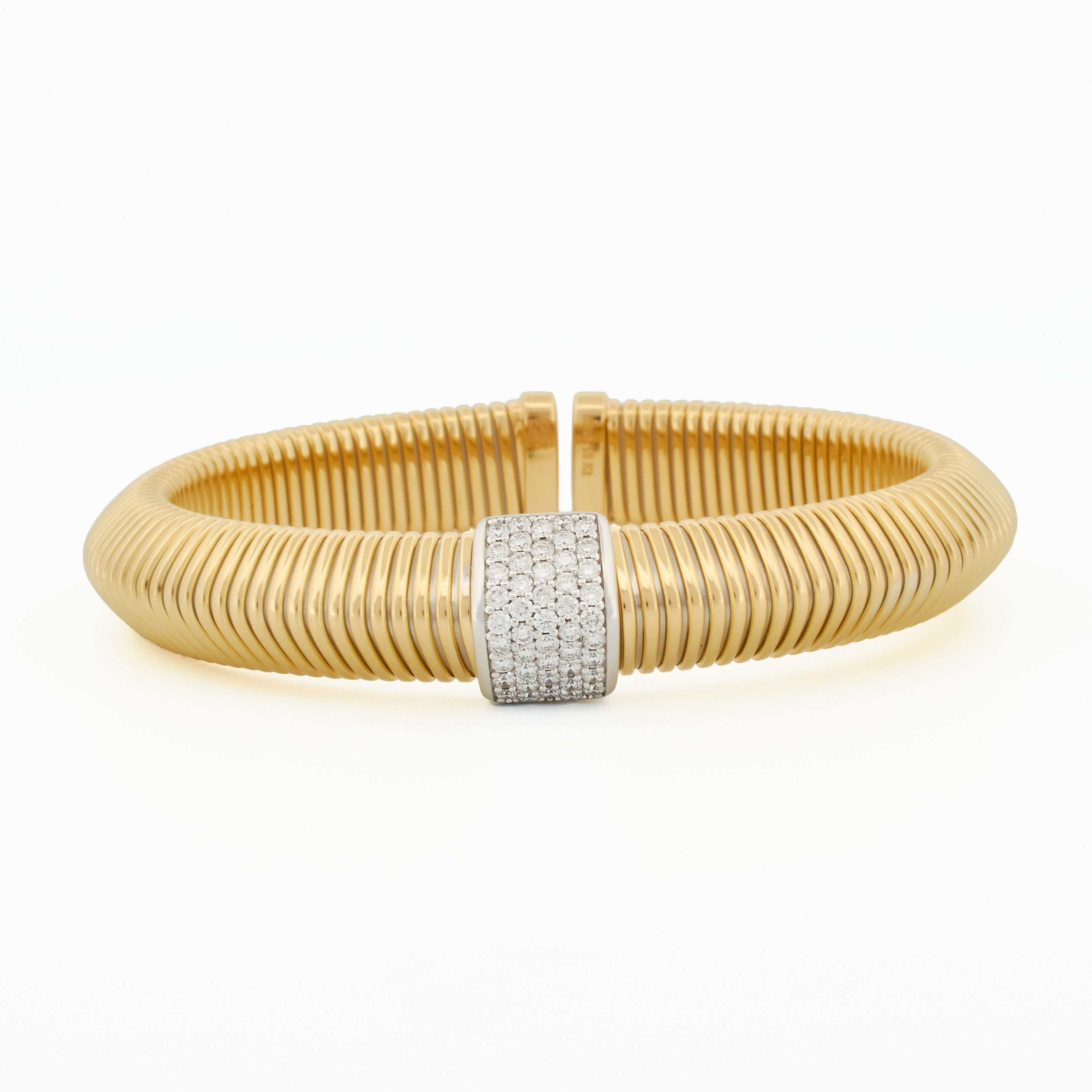 Luxurious Tubogas Bangle with Bold Diamond Pavé Center