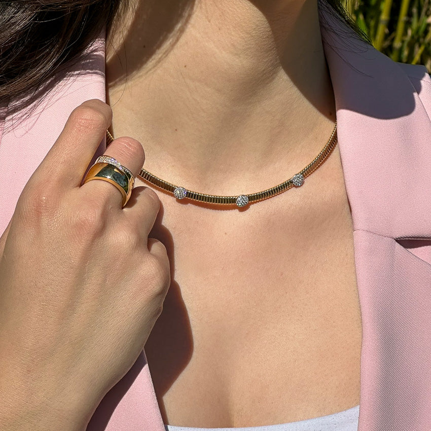 Sophisticated Tubogas Necklace with Diamonds