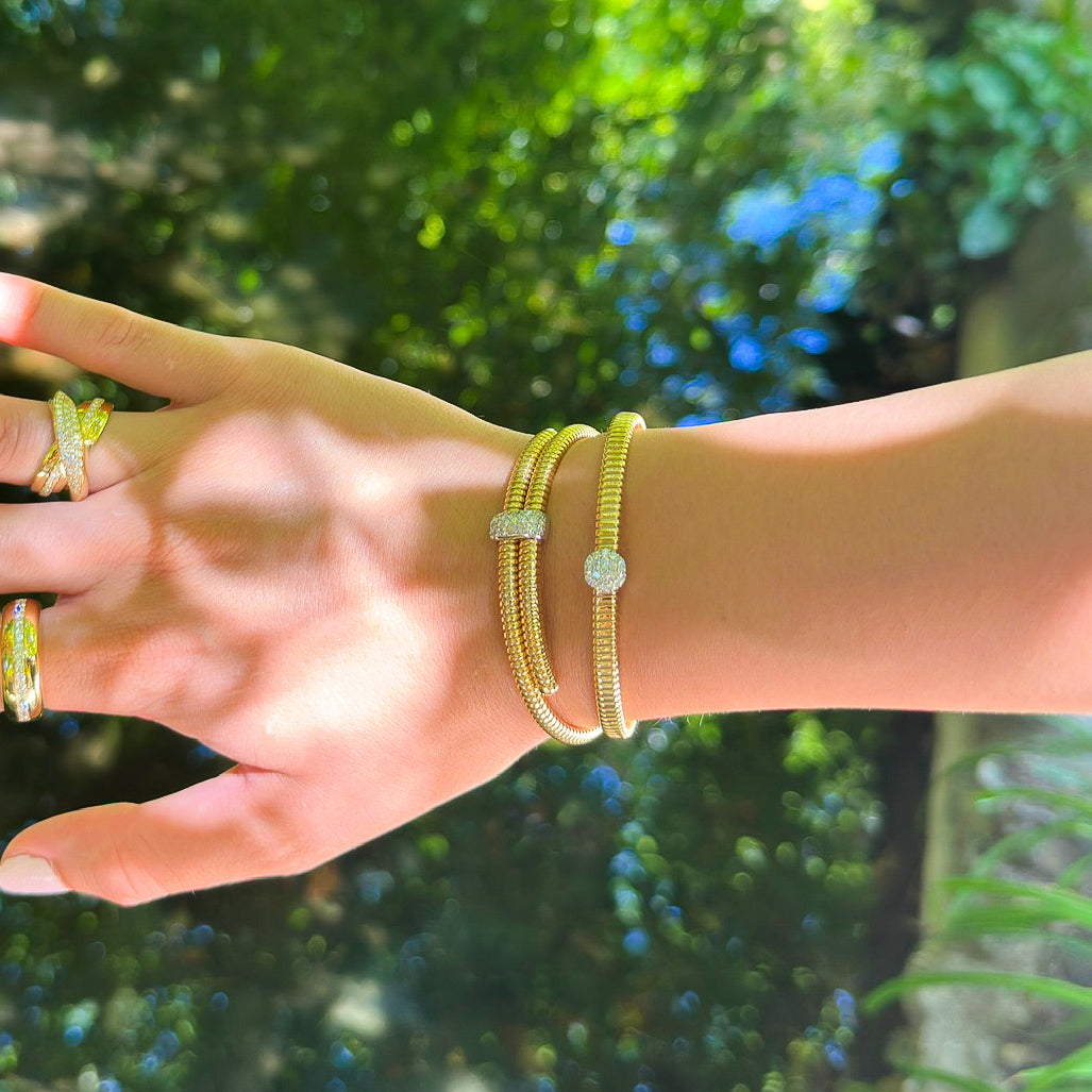 Gold Sliding Tubogas Bangle with Diamond Pavé Centerpiece