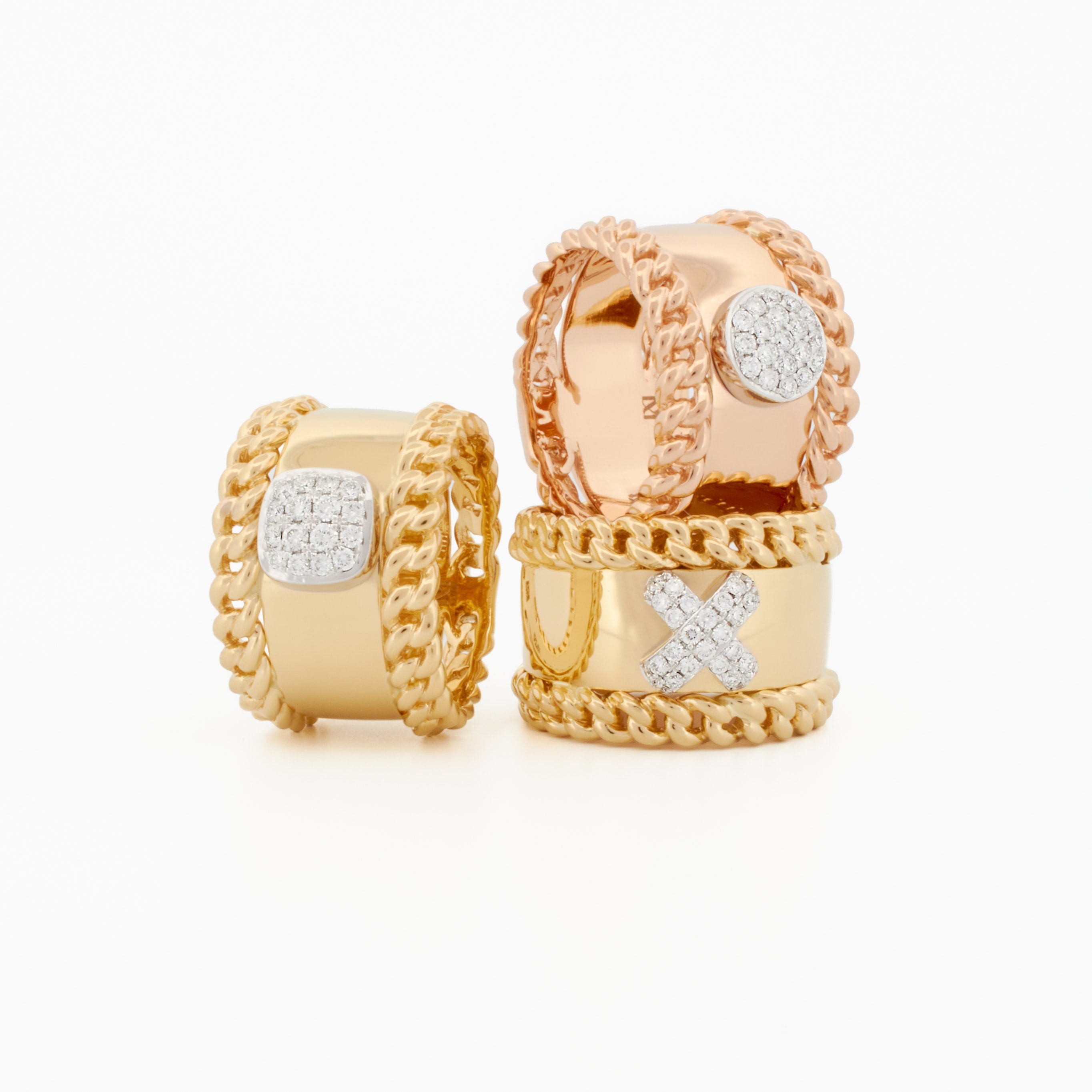 Ring with Chain Accents and Square Pavé Diamond Center