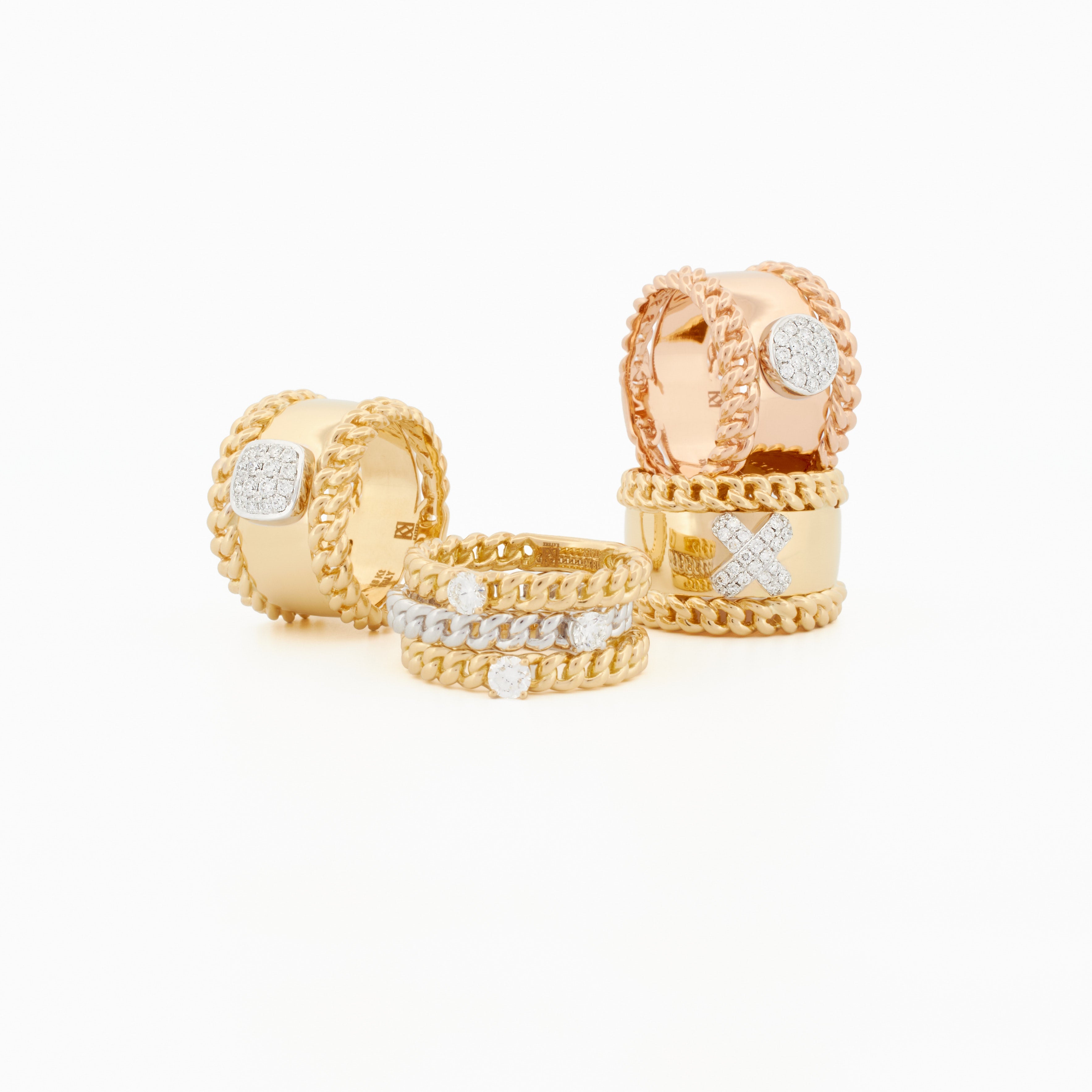 Ring with Chain Accents and Square Pavé Diamond Center