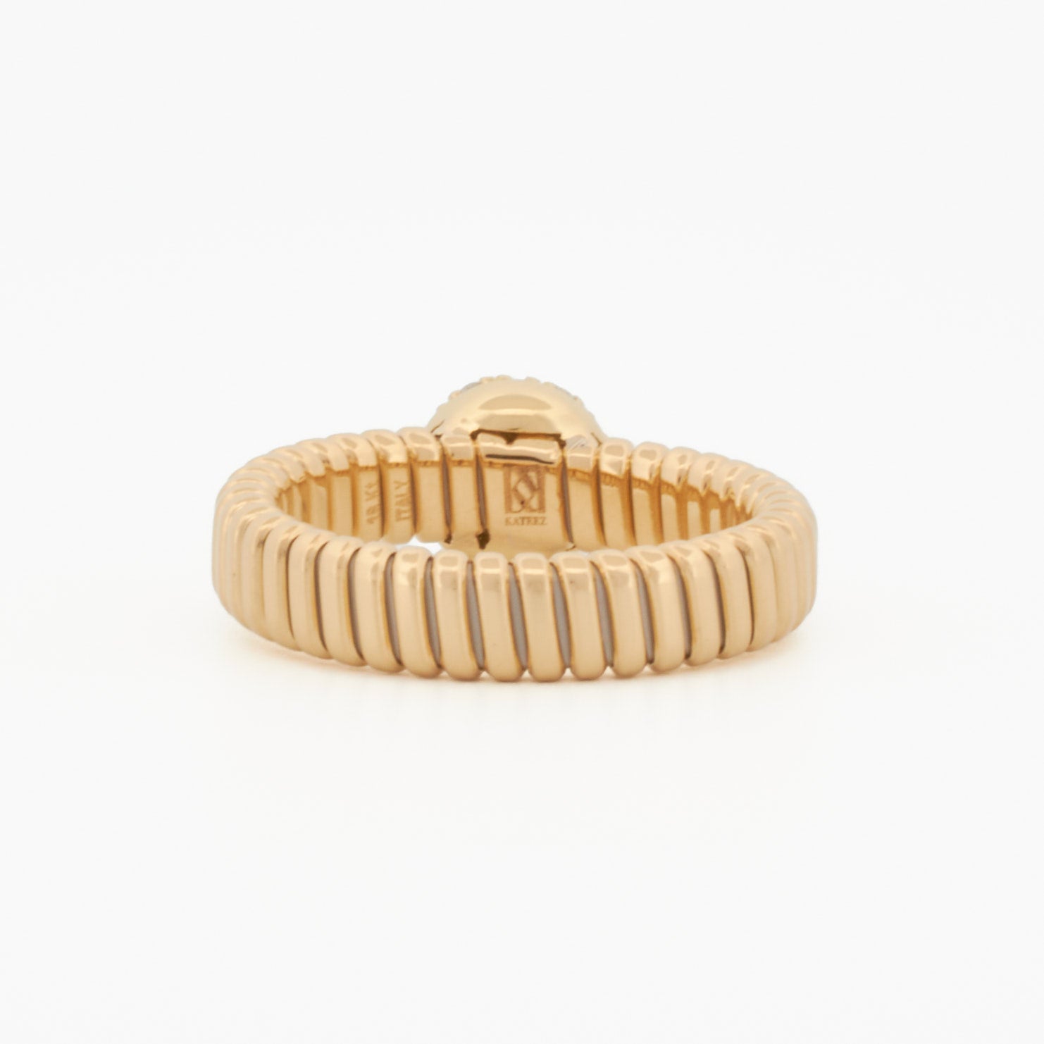 Everyday Tubogas Ring with Pavé Diamond Center