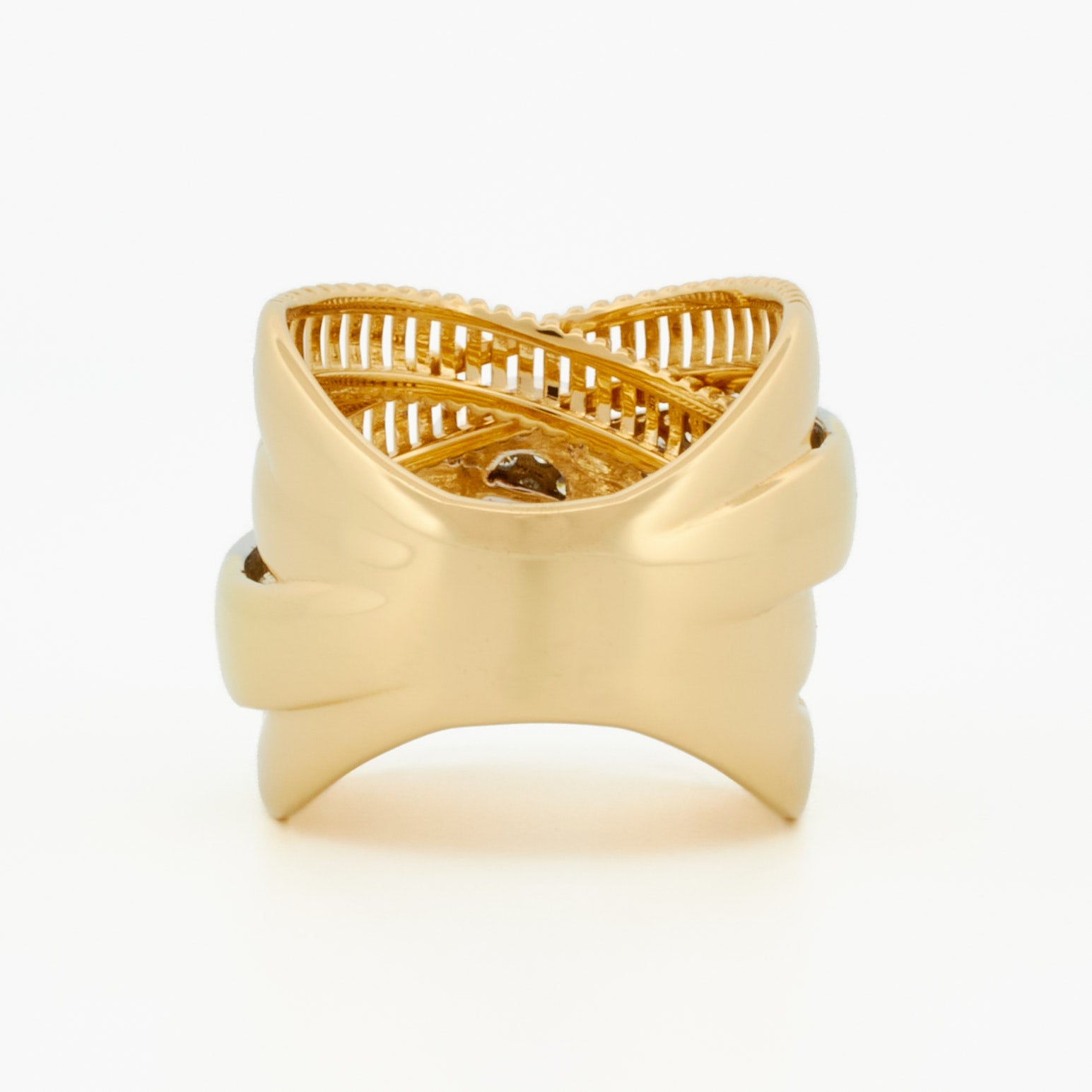 Luxurious Two-Tone Criss-Cross Ring with Pavé Diamond Band