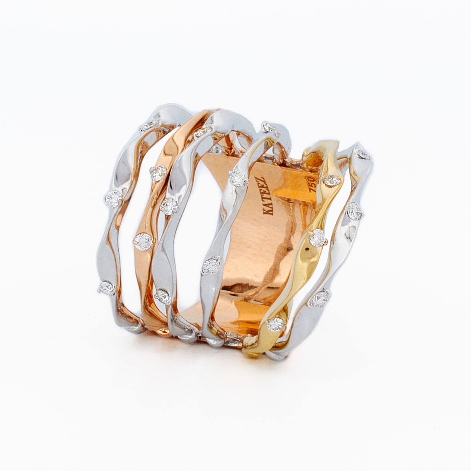 Moving Tri-Tone Diamond Wave Ring
