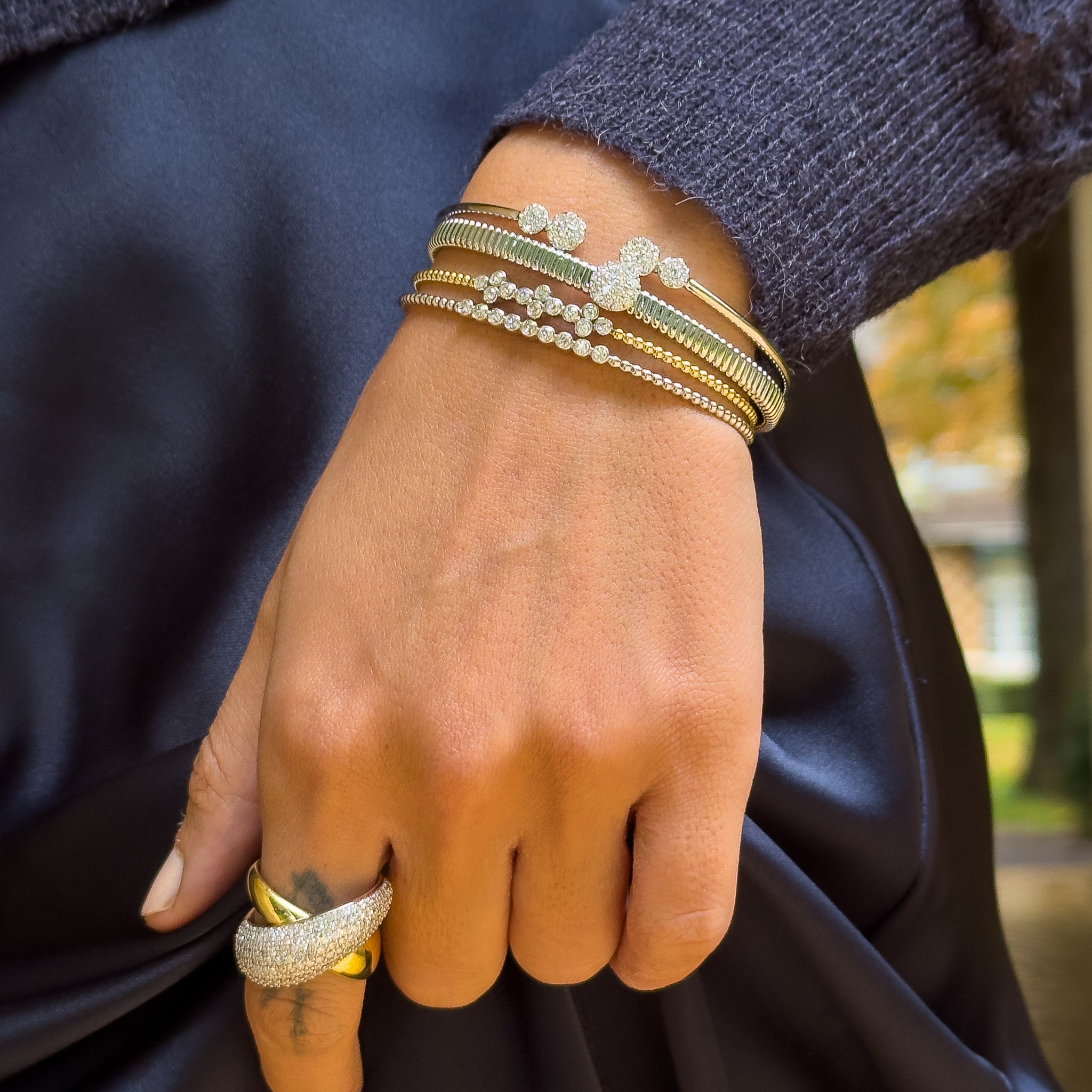 Tubogas Cuff with Circular Diamond Pavé